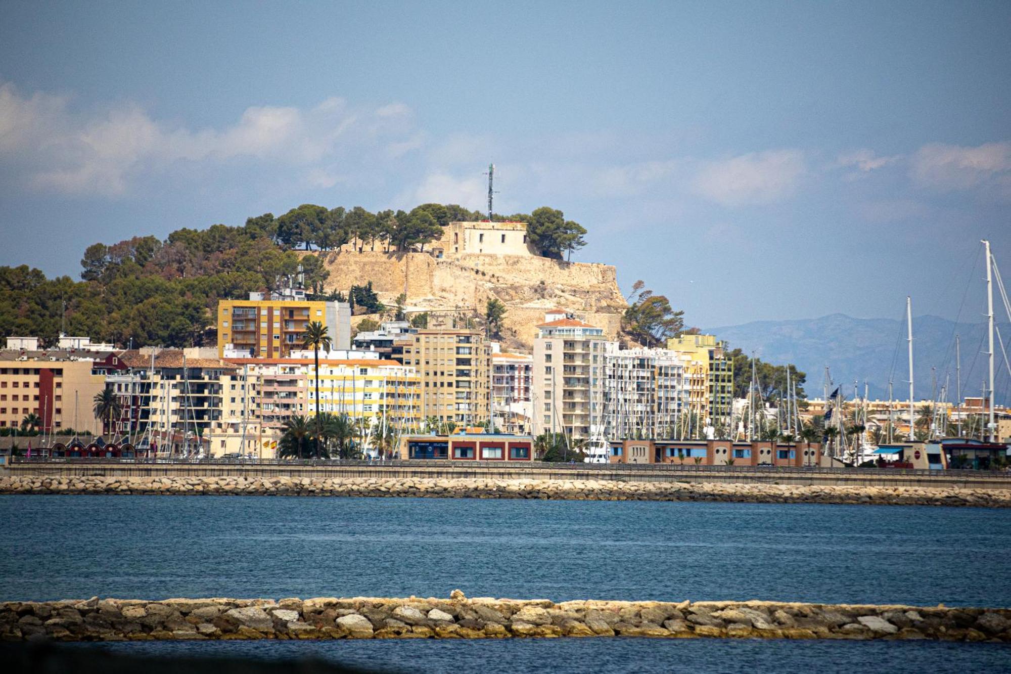 Vistas Y Terraza Panoramica Frente Al Mar En Denia, Las Rotas מראה חיצוני תמונה
